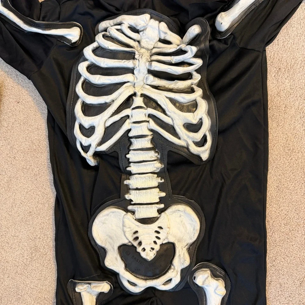 Spirit Halloween Glow In The Dark Skelebones Costume Child Medium 8-10 Skeleton - Picture 6 of 7